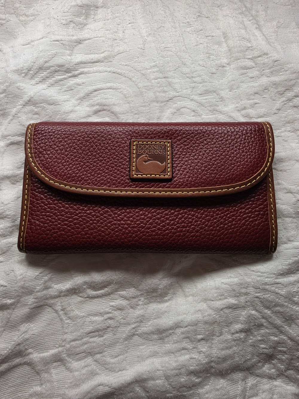 Dooney & Bourke pebble grain Continental clutch wallet